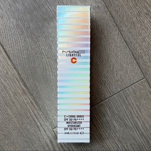 MAC Lightful C Moisturizer SPF50